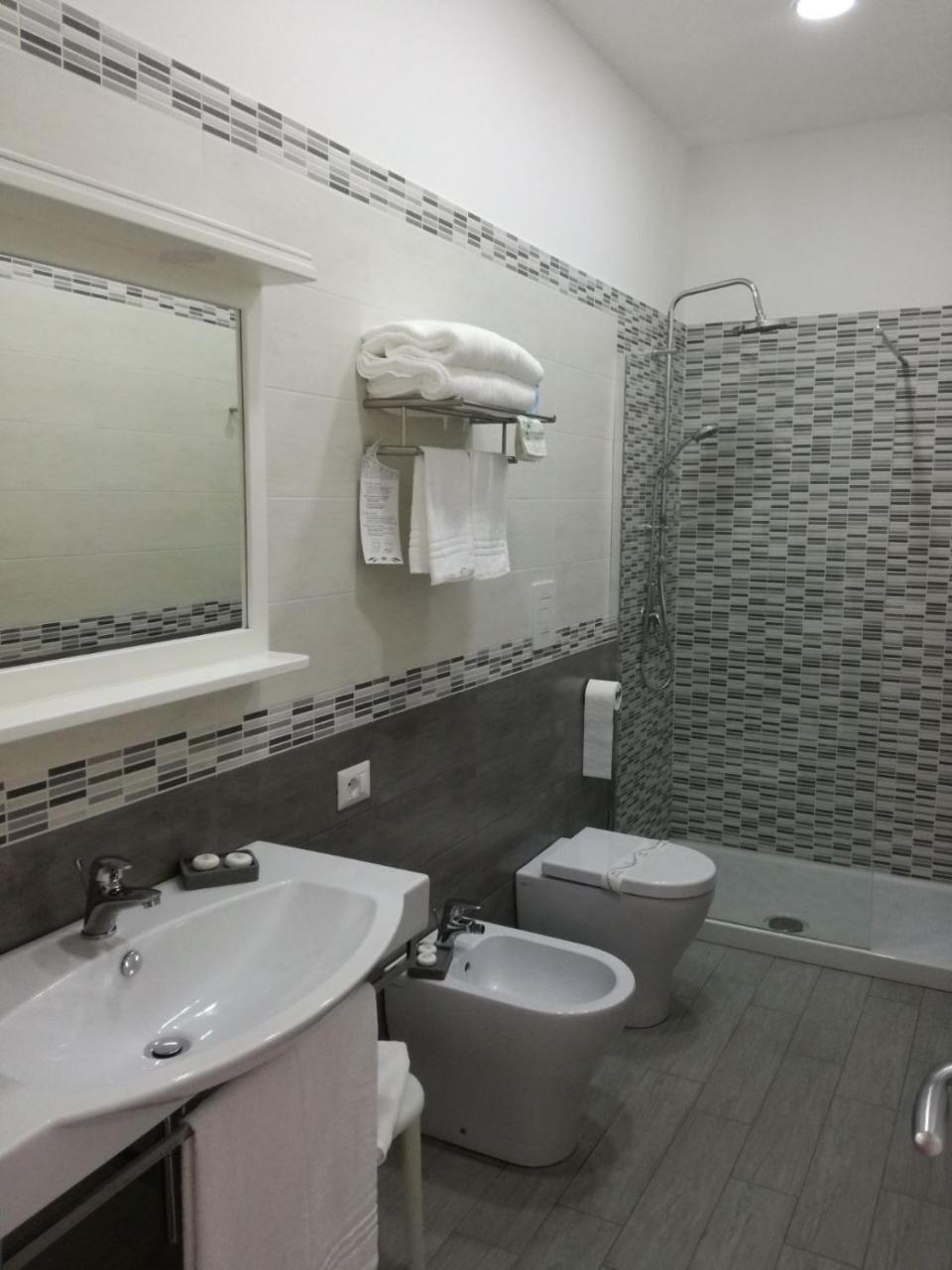 Hotel La Corricella Procida Ngoại thất bức ảnh